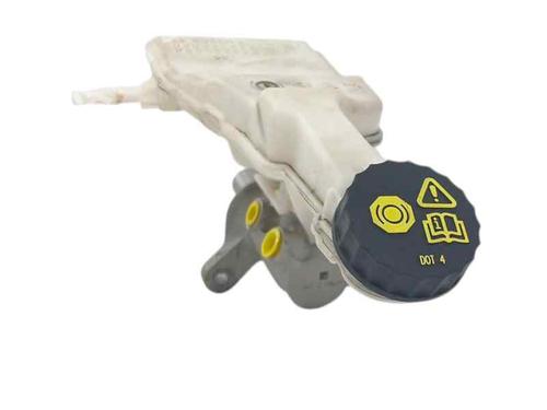 Used Brake master cylinder PEUGEOT 308 III (FB_, FH_, FP_, F3_, FM_) BlueHDi 130 (FBYHZL, FBYHZT) (131 hp) 28095243
