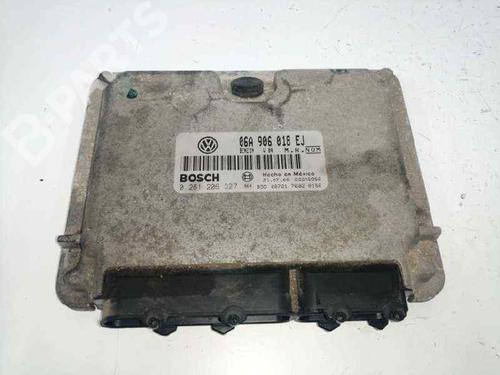 Calculateur moteur (ecu) VW NEW BEETLE (9C1, 1C1) 2.0 (115 hp) 7279941