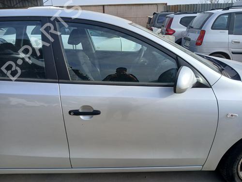 Used Right front door Right front door HYUNDAI i30 Estate (FD) 1.6 CRDi (116 hp) 33951756 33951756