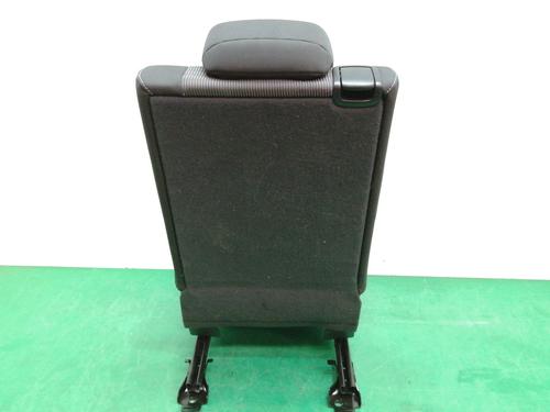Rear seat (2nd row) TOYOTA VERSO (_R2_) 1.8 (ZGR21_, ZGR21R) | BP11355960I23