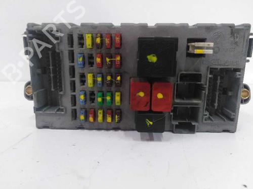 Used Fuse box Fuse box FIAT DOBLO MPV (119_, 223_) 1.3 JTD 16V (70 hp) 8065803 8065803