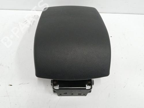Used Armrest / Center console FORD MONDEO IV (BA7) 2.0 TDCi (140 hp) 29133628