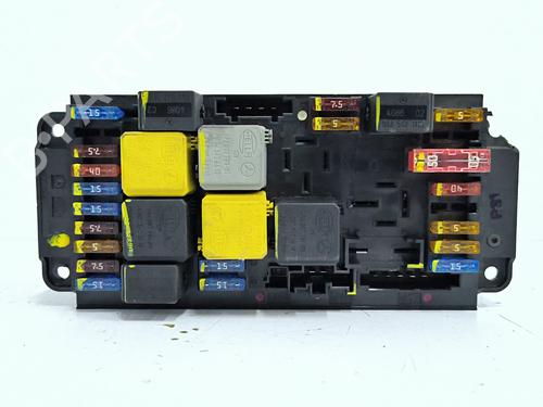 fuse-box-mercedes-benz-c-class-w203-2000-2001-2002-2003-2004-2005-2006-2007-39552287 main image