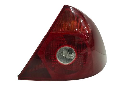 Used Right taillight Right taillight FORD MONDEO III Saloon (B4Y) 2.5 V6 24V (170 hp) 16354885 16354885