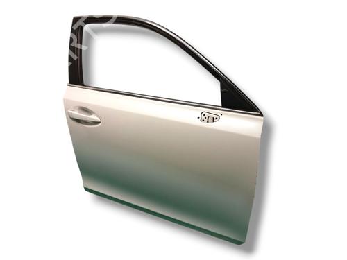 Right front door LEXUS CT (ZWA10_) | BP30787457C3