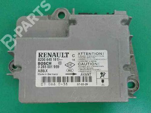 ECU airbags RENAULT CLIO II (BB_, CB_) 1.2 (BB0A, BB0F, BB10, BB1K, BB28, BB2D, BB2H, CB0A,... 8200645161 | 0285001959