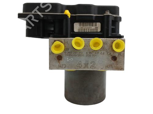 Used ABS pump MERCEDES-BENZ VITO / MIXTO Van (W639) 116 CDI (639.601, 639.603, 639.605) (163 hp) 18338329