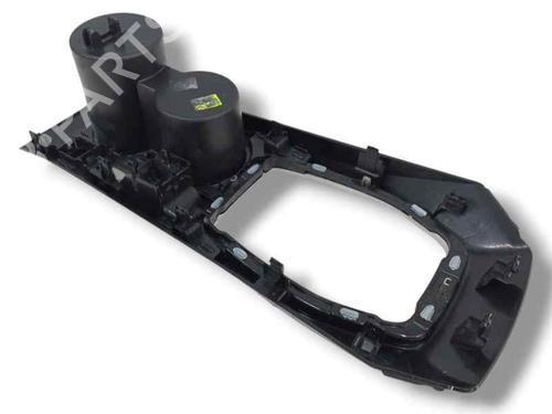 Middle console PEUGEOT 208 II (UB_, UP_, UW_, UJ_) 1.2 PureTech 100 | BP28024707I22 