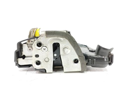 Used Front left lock TOYOTA COROLLA Verso (ZER_, ZZE12_, R1_) [2004-2009]  11033683