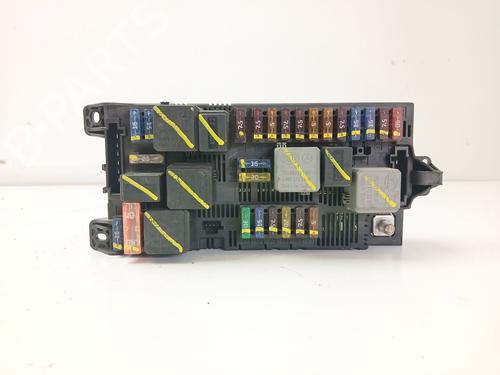 Used Fuse box Fuse box 38938259 38938259