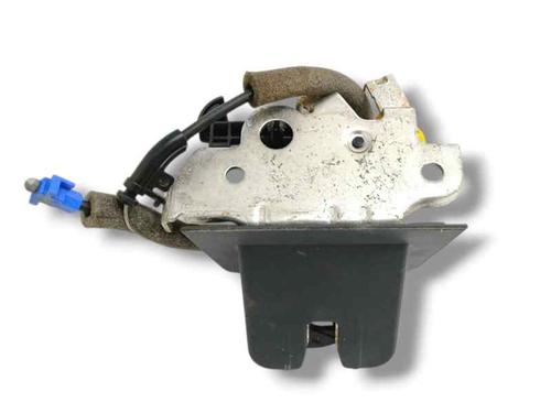 Used Tailgate lock AUDI Q2 (GAB, GAG) 35 TFSI (150 hp) 28022726