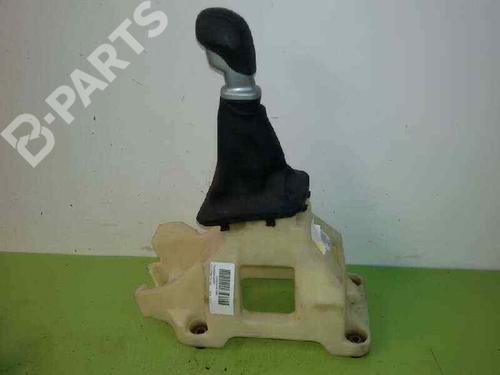 Used Manual gearbox selector Manual gearbox selector KIA VENGA (YN) 1.4 CRDi 90 (90 hp) 7424921 7424921