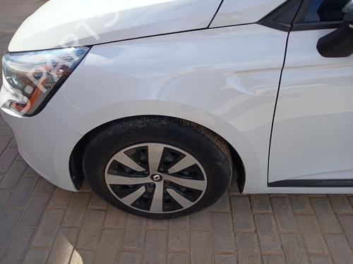 left-front-fenders-renault-clio-v-b7_-2019-32844380 main image