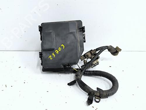 Used Fuse box Fuse box HONDA CIVIC VIII Hatchback (FN, FK) 2.2 CTDi (FK3) (140 hp) 35895410 35895410
