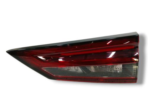 Used Right tailgate light NISSAN QASHQAI III (J12) 1.3 DIG-T (140 hp) 23682478