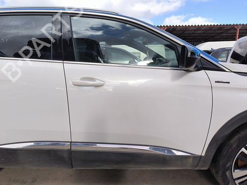 Dør højre fortil PEUGEOT 3008 II SUV (MC_, MR_, MJ_, M4_) 1.2 THP/ PureTech 130 (MRHNSM, MRHNSU, MRHNSJ, MRHNYW,... (131 hp) 31882544