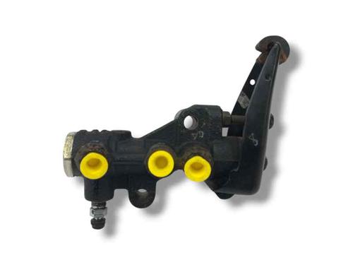 Used Brake master cylinder NISSAN CABSTAR E (TL_, VL_) [1992-2006]  23336083