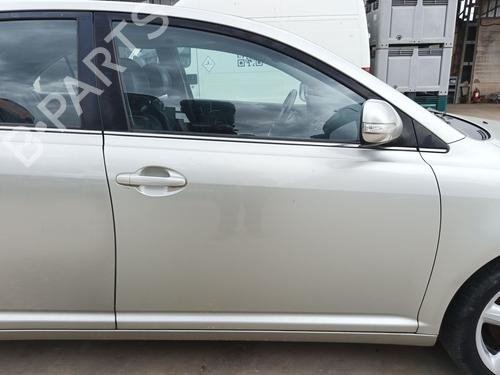 Used Right front door Right front door TOYOTA AVENSIS (_T25_) 2.2 D-4D (ADT251_, ADT251R) (150 hp) 35775985 35775985