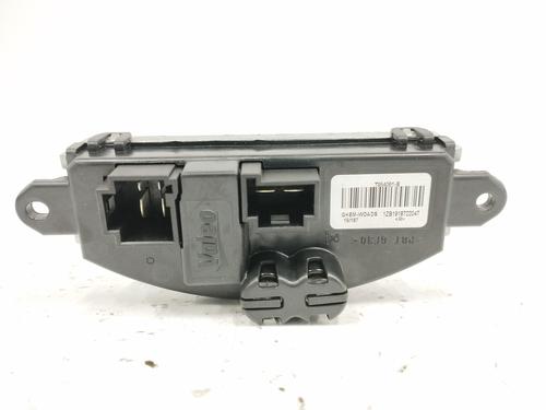 heater-resistor-renault-megane-iv-hatchback-b9amn_-t954061b-2015-11975191 main image