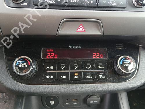 Używane Panel klimatyzacji / ogrzewania Panel klimatyzacji / ogrzewania KIA SPORTAGE III (SL) 1.6 GDI (135 hp) 34620953 34620953