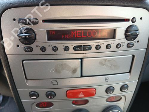Used Radio Radio ALFA ROMEO GT (937_) 1.9 JTD (937CXN1B) (150 hp) 36264554 36264554