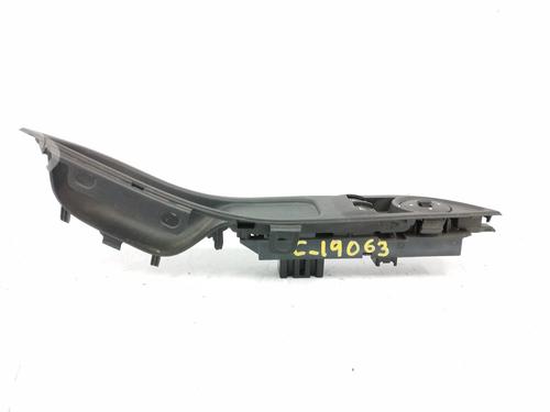 Left front window switch FORD FOCUS III 1.6 TDCi | BP11974885I27