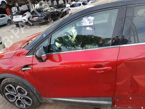Porta frente esquerda RENAULT CAPTUR II (HF_) TCe 90 (HFM6) (91 hp) 31852805