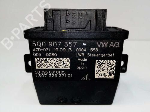 Used Electronic module AUDI A3 Sportback (8VA, 8VF) 1.6 TDI (105 hp) 5813669