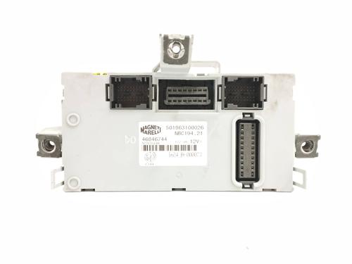 Used Fuse box Fuse box FIAT CROMA (194_) 1.9 D Multijet (194AXB1B) (120 hp) 11285635 11285635