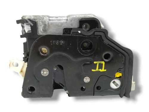 Venstre bagtil lås AUDI A4 B9 (8W2, 8WC) 2.0 TDI (150 hp) 28512403