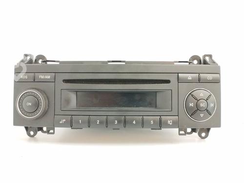 Used Radio MERCEDES-BENZ A-CLASS (W169) A 150 (169.031, 169.331) (95 hp) 10643727