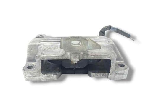 Used Engine mount MERCEDES-BENZ GLA (H247) GLA 200 d (247.712) (150 hp) 26884307