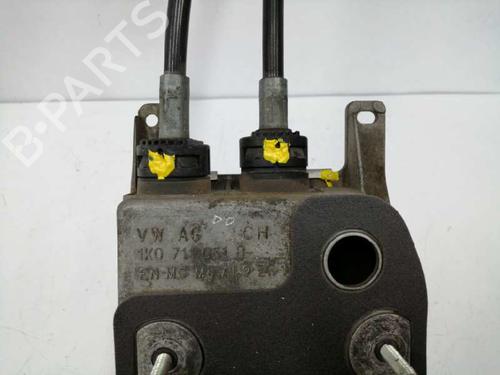 Gear lever VW PASSAT B6 (3C2)  | BP8489656M90 