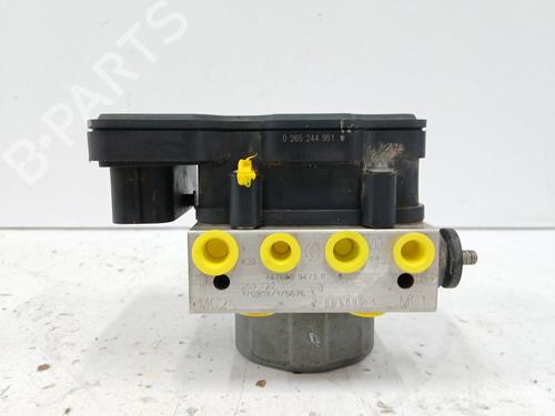 Used ABS pump RENAULT ZOE (BFM_) ZOE (58 hp) 29114555
