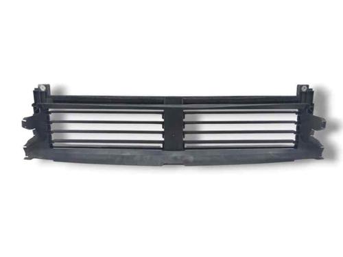 Grill MERCEDES-BENZ GLA (H247) GLA 200 d (247.712) (150 hp) 26887593