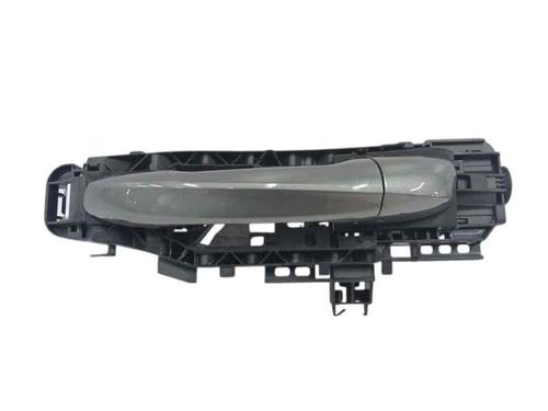 Used Front left exterior door handle MERCEDES-BENZ GLA (H247) GLA 200 d (247.712) (150 hp) 26887597