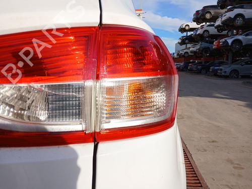 Feu arrière droit FORD KUGA II (DM2) 2.0 TDCi (120 hp) 31882535