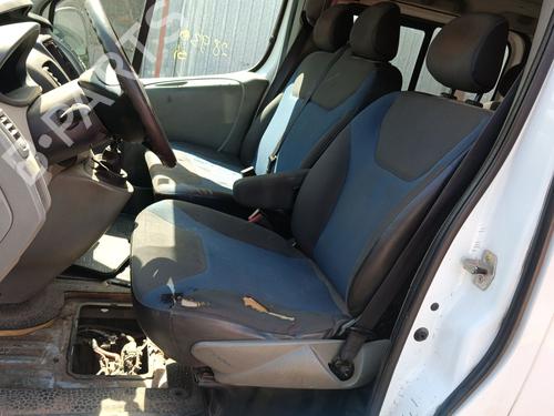 Left front door RENAULT TRAFIC II Bus (JL) 2.0 dCi 115 (JL00, JL01, JL0H, JL0M, JL0U) | BP29370403C2 