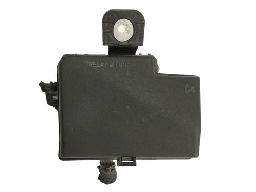 Used Fuse box Fuse box TOYOTA YARIS (_P13_) 1.5 Hybrid (NHP130_, NHP130) (101 hp) 16763112 16763112