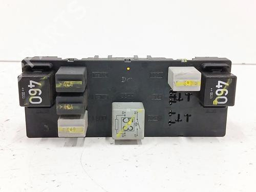 fuse-box-vw-golf-v-1k1-2003-2004-2005-2006-2007-2008-2009-2010-36992659 main image