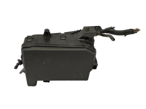 Used Fuse box TOYOTA AURIS Estate (_E18_) 1.8 Hybrid (ZWE186_, ZWE186R, ZWE186H) (136 hp) 17021188