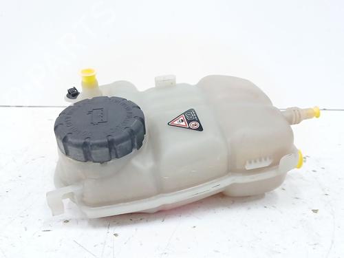 Used Expansion tank MERCEDES-BENZ A-CLASS Saloon (V177) A 180 d (177.103) (116 hp) 31581165
