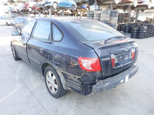 Left front driveshaft HYUNDAI ELANTRA III Saloon (XD) 2.0 | BP29239261M38 