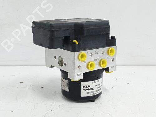 Bremsaggregat ABS für KIA CARENS I MPV (FC, FJ) 1.8 i (110 hp) 31328502