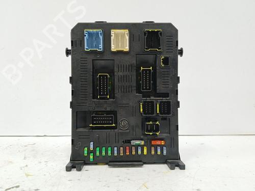 Used Fuse box Fuse box PEUGEOT 407 SW (6E_, 6D_) 2.0 HDi 135 (136 hp) 40254684 40254684
