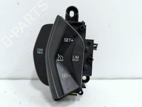 steering-wheel-controls-ford-kuga-ii-dm2-2012-34369968 main image
