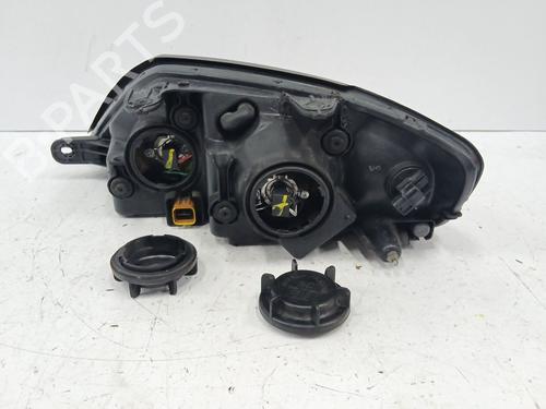 Right headlight HYUNDAI COUPE II (GK)  | BP29284981C29 