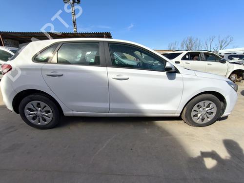 Right headlight HYUNDAI i30 (PDE, PD, PDEN) 1.0 T-GDI | BP33618247C29  - Image 9