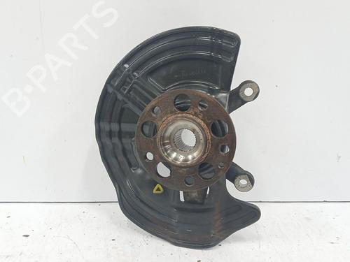 Used Right front steering knuckle MERCEDES-BENZ A-CLASS (W176) A 180 (176.042) (122 hp) 30701588