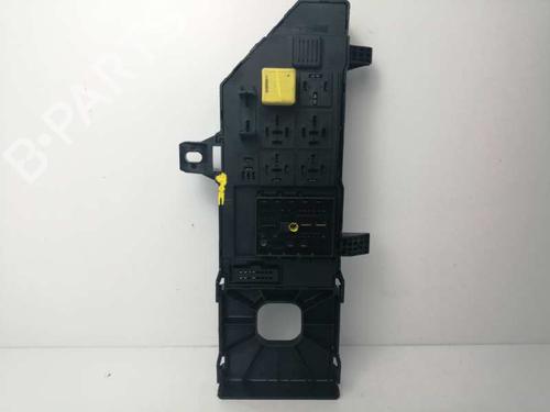 Used Fuse box Fuse box OPEL VECTRA C Estate (Z02) [2003-2009] 6062682 6062682